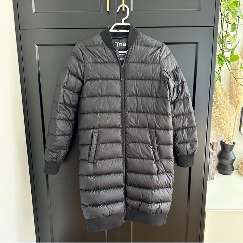 Tna chalet puffy size small